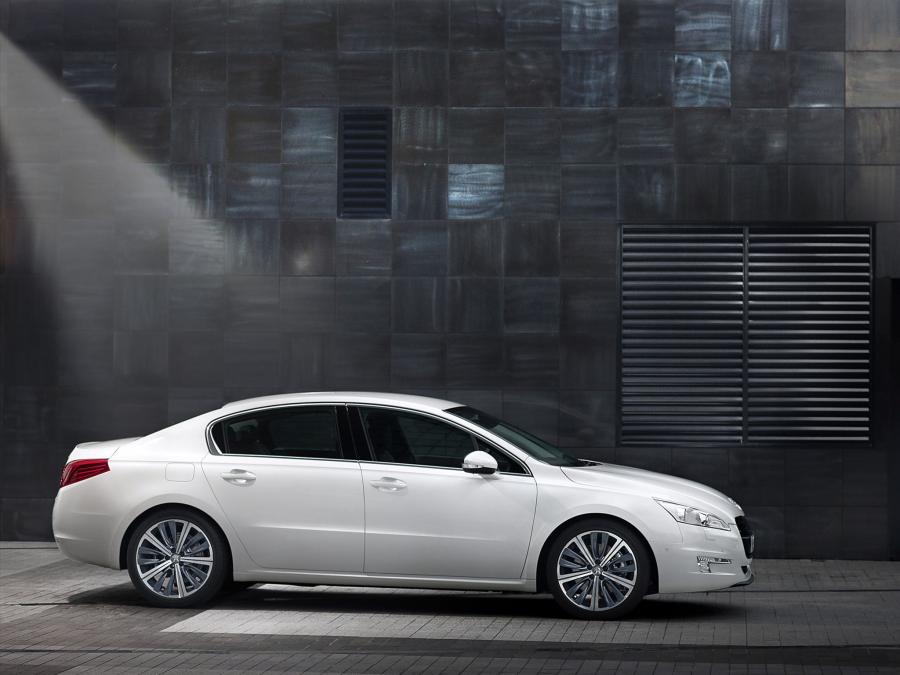  Peugeot 508 GT 2010 года  (фото 18 из 18)